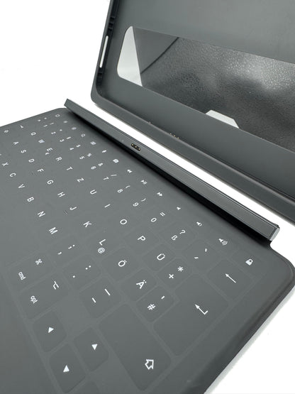 ClaZo Smart Rugged Touch Keyboard